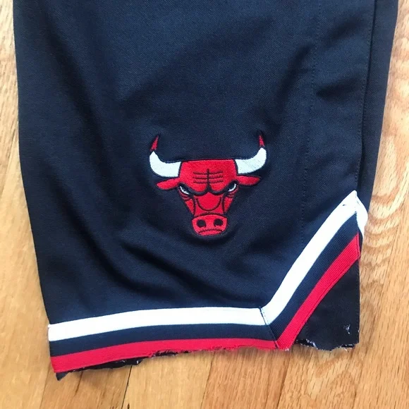 Nike NBA X Chicago Bulls 90s Tearaway Pants Large